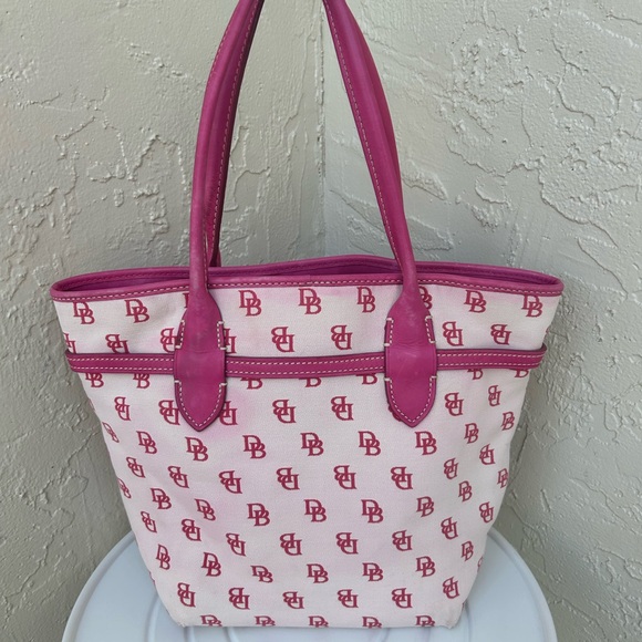 vintage Dooney & Bourke white and pink monogram canvas tote bag - Picture 2 of 11